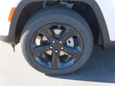 2025 Jeep Grand Cherokee, $42173. Photo 4