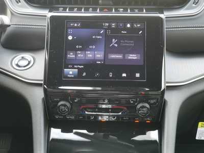2025 Jeep Grand Cherokee, $40333. Photo 10