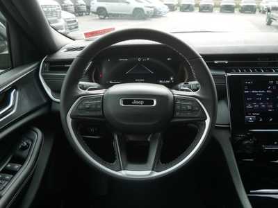 2025 Jeep Grand Cherokee, $42709. Photo 11