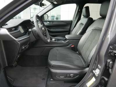 2025 Jeep Grand Cherokee, $42709. Photo 6