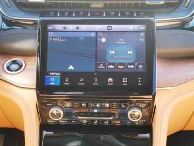 2025 Jeep Grand Cherokee, $63587. Photo 10