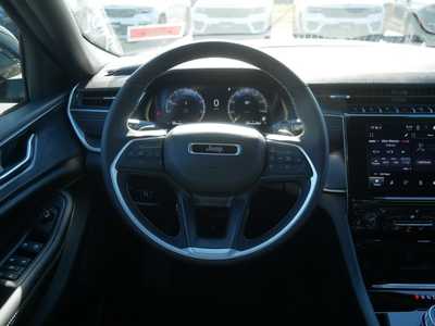 2025 Jeep Grand Cherokee, $42709. Photo 11