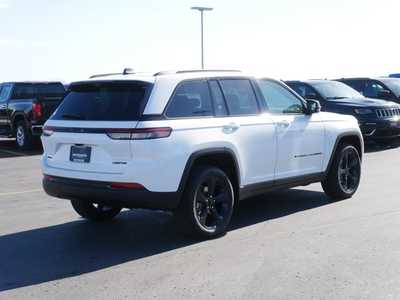 2025 Jeep Grand Cherokee, $49201. Photo 2
