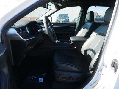 2025 Jeep Grand Cherokee, $49201. Photo 6