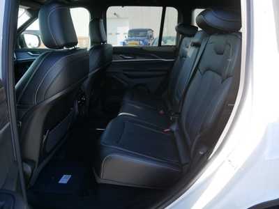 2025 Jeep Grand Cherokee, $49201. Photo 8