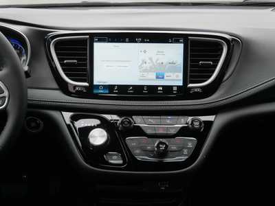 2026 Chrysler Pacifica, $45007. Photo 10