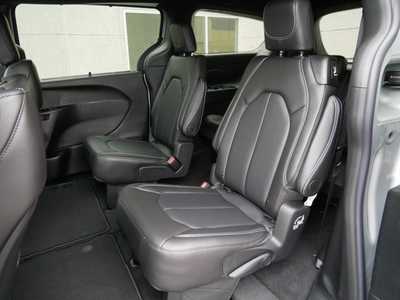 2026 Chrysler Pacifica, $45007. Photo 8