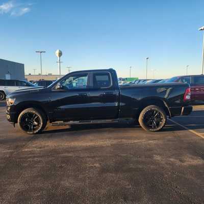 2023 RAM 1500 Ext Cab, $33000. Photo 5