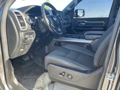2022 RAM 1500 Crew Cab, $27000. Photo 3