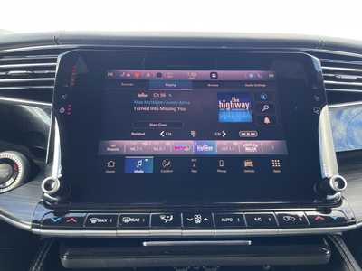 2023 Jeep Wagoneer, $50000. Photo 5