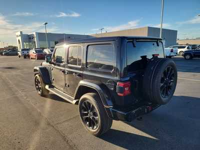 2022 Jeep Wrangler Unlimited, $37000. Photo 4