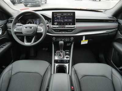 2026 Jeep Compass, $32179. Photo 9