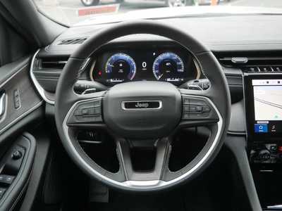 2025 Jeep Grand Cherokee, $42388. Photo 11