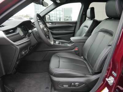 2025 Jeep Grand Cherokee, $42388. Photo 6