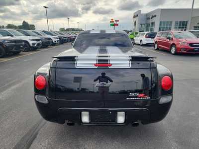 2005 Chevrolet SSR, $35000. Photo 3