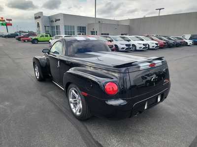 2005 Chevrolet SSR, $35000. Photo 4