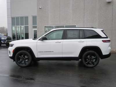2025 Jeep Grand Cherokee, $44305. Photo 3