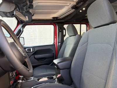 2024 Jeep Gladiator, $39000. Photo 3