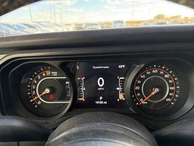 2024 Jeep Gladiator, $39000. Photo 7