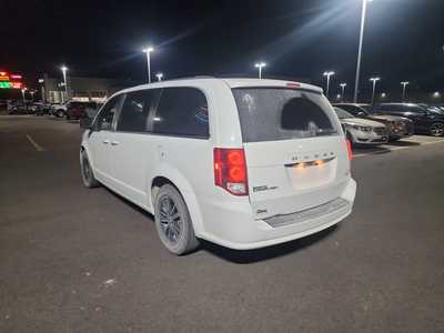 2018 Dodge Caravan, Grand, $8000. Photo 4