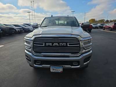 2022 RAM 3500 Crew Cab, $58000. Photo 2