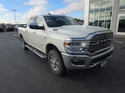2022 RAM 3500 Crew Cab, $58000. Photo 3