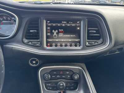 2017 Dodge Challenger, $18000. Photo 11
