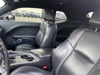 2017 Dodge Challenger, $18000. Photo 12