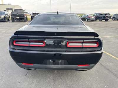 2017 Dodge Challenger, $18000. Photo 6