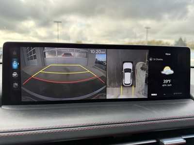 2023 Genesis GV70, $43000. Photo 10