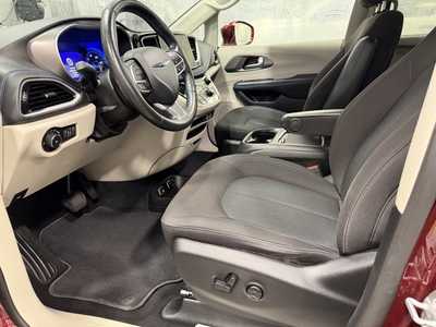 2021 Chrysler Pacifica, $29000. Photo 4