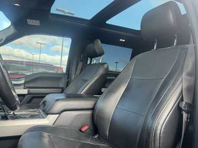 2015 Ford F150 Crew Cab, $21000. Photo 4
