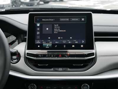 2026 Jeep Compass, $33148. Photo 9