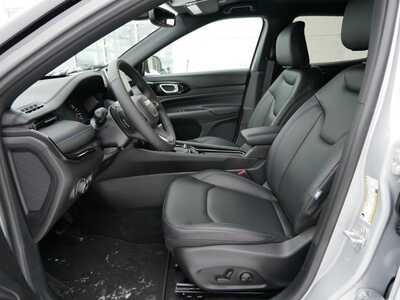 2026 Jeep Compass, $34984. Photo 6