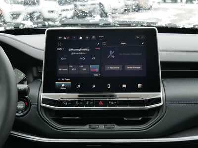 2026 Jeep Compass, $34984. Photo 9