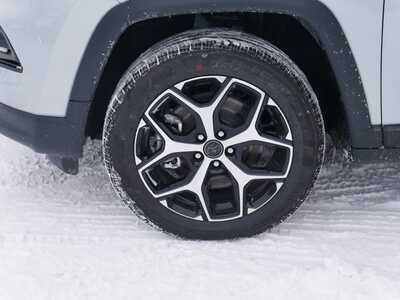 2026 Jeep Compass, $33148. Photo 4