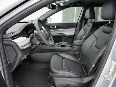 2026 Jeep Compass, $33148. Photo 6