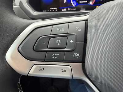 2024 Volkswagen Tiguan, $25800. Photo 11