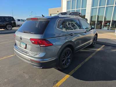 2024 Volkswagen Tiguan, $29000. Photo 5