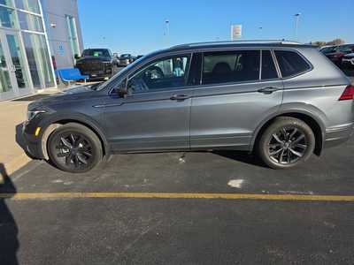 2024 Volkswagen Tiguan, $29000. Photo 8