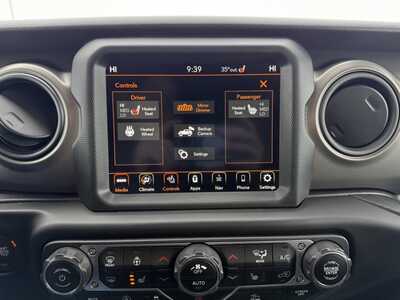 2022 Jeep Wrangler Unlimited, $31500. Photo 7
