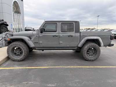 2022 Jeep Gladiator, $43000. Photo 3
