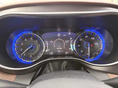 2018 Chrysler Pacifica, $18000. Photo 7