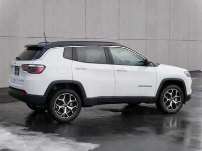 2026 Jeep Compass, $31600. Photo 2