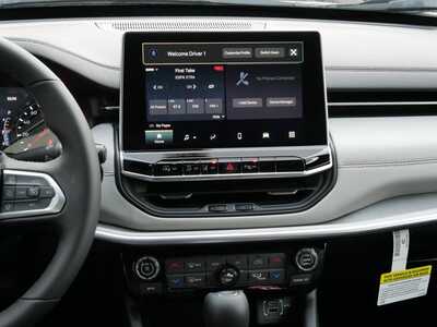 2026 Jeep Compass, $31600. Photo 9