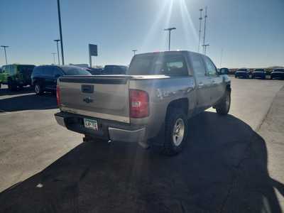 2013 Chevrolet 1500 Crew Cab, $10000. Photo 2