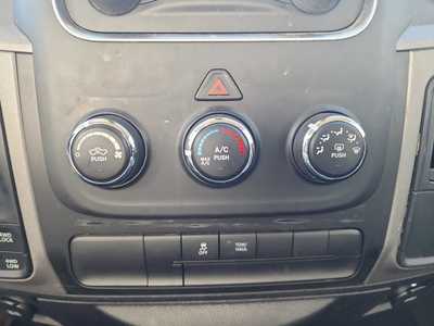 2016 RAM 1500 Ext Cab, $17000. Photo 4