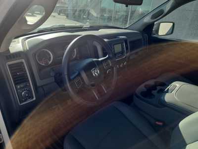 2016 RAM 1500 Ext Cab, $17000. Photo 5