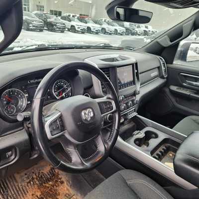 2021 RAM 1500 Crew Cab, $30000. Photo 3