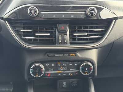 2022 Ford Escape, $22000. Photo 10